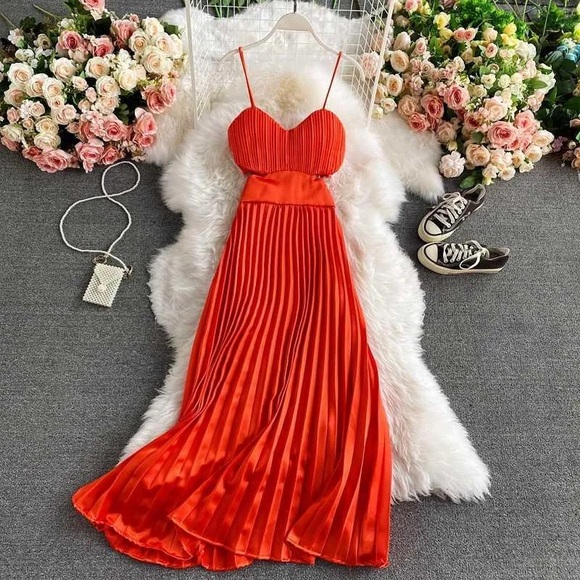 Express Dresses & Skirts - Express Red Pleated Cutout Maxi Dress Size Small NWT V-Neck Strappy Back Flowy